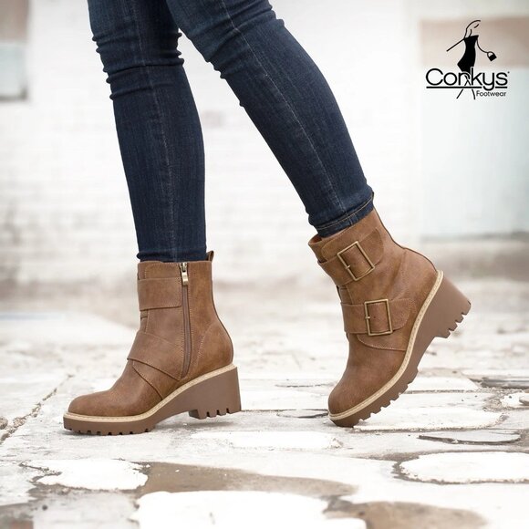 CORKYS Woke Ankle Boot Moto Biker Riding Boho Brown Wedge Double Buckle Size 9 - Picture 1 of 6